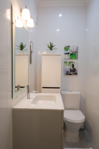 Bathroom 2, Canadian Villa, Ponta Delgada