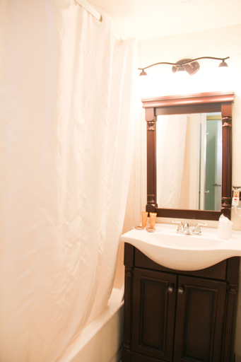 Bathroom, Hollywood Beach Resort - Renovated Large Studio, Broward