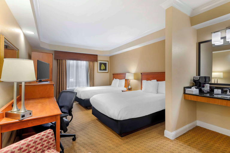 Bedroom 4, Best Western Plus Kingsland, Camden