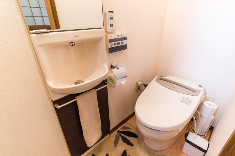 Bathroom 2, Bijou Suites IKOI, Osaka