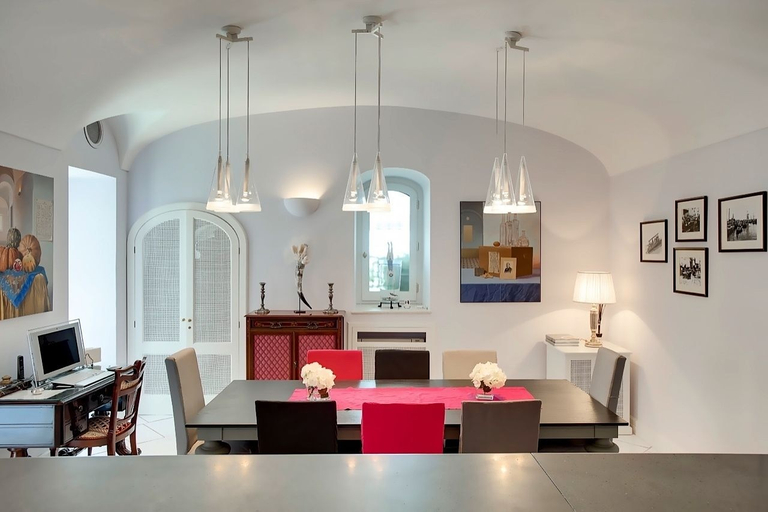Others 5, Villa Luce, Salerno