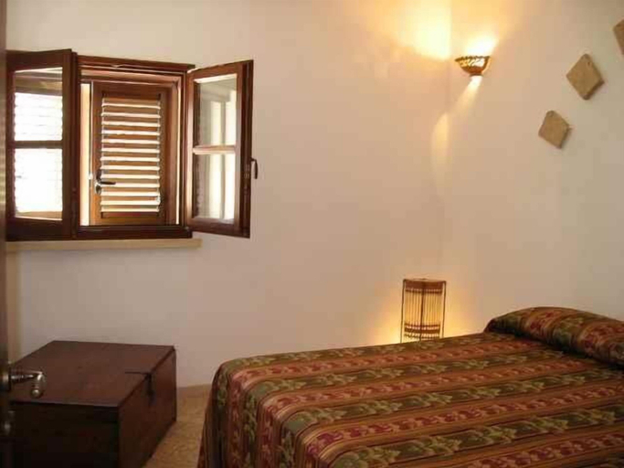 Bedroom 2, Mirto Sopra - Casa in Pietra sul Mare, Lecce