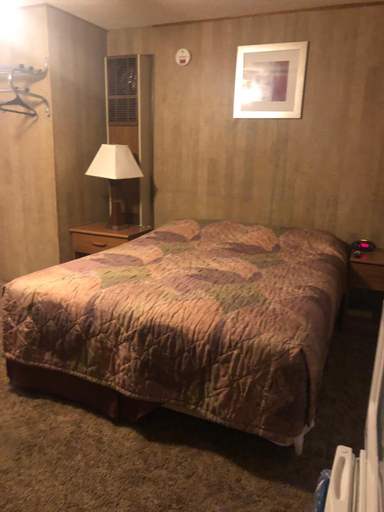 Bedroom 4, Coronado West Motel, McPherson