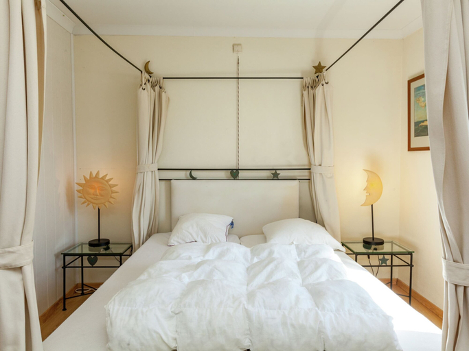 Bedroom 3, Villa Stay with Pool  Sauna, West-Vlaanderen