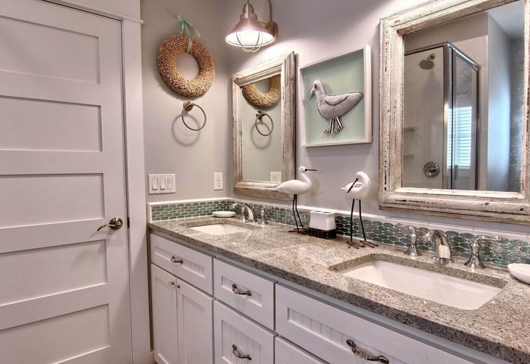 Bathroom, Sea La Vie 164 SE, Nueces