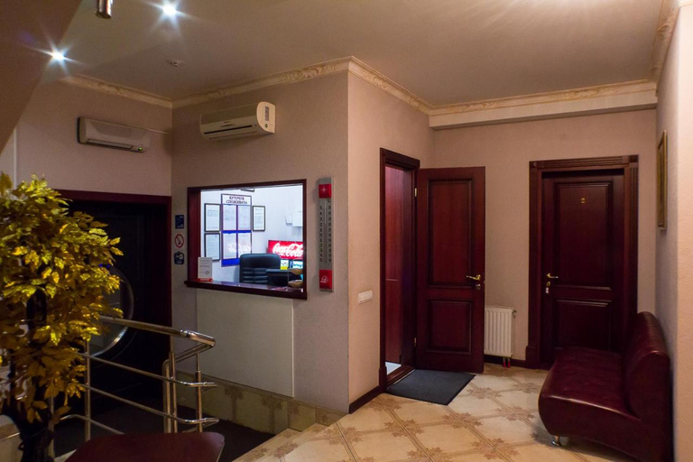 Others 3, Hotel Т2, Holosiïvs'kyi