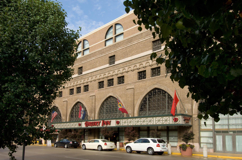 Pear Tree Inn St. Louis Convention Center, Saint Louis