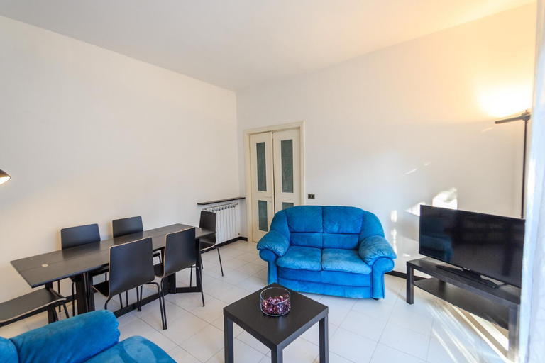 Others 3, Appartamento a 150 metri dal mare, Savona