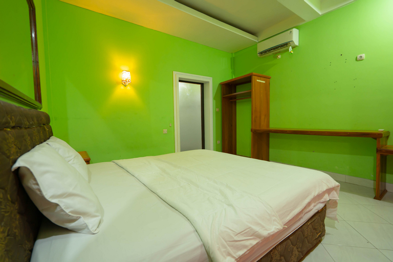 Bedroom 8