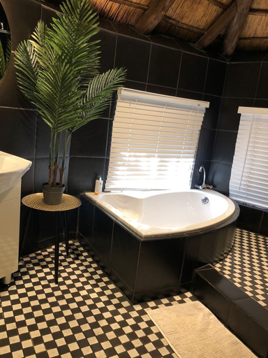 Bathroom 5, Imbube Safari Lodge, Ehlanzeni