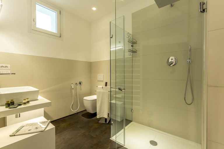 Bathroom 4, Villa San Francesco, Perugia