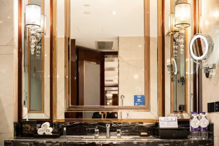 Bathroom 16