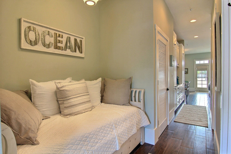 Bedroom 3, Island Time TC 4102, Nueces