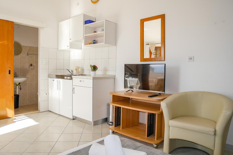 Others 3, Apartments Beach Dugi rat, Dugi Rat