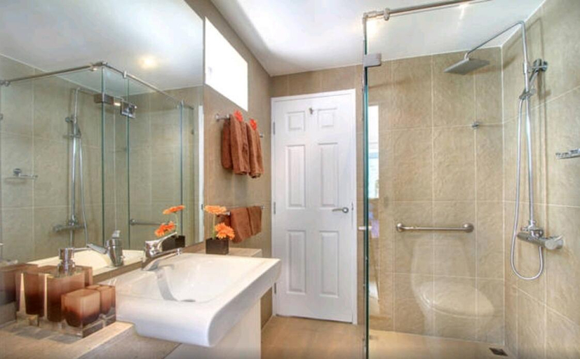 Bathroom 2, OceanView Apartment Pukluk, Pulau Phuket