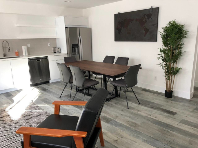 Others 3, Brand NEW Luxury Spacious 3bdr Townhome Close to 3rd St, Los Angeles