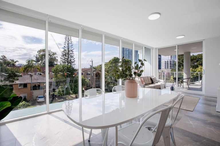 Others 5, Wow Southport Apartment Near Light Rail Station, Gold Coast