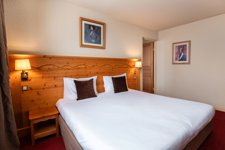 Bedroom 2, Crystal Hôtel Courchevel, Savoie