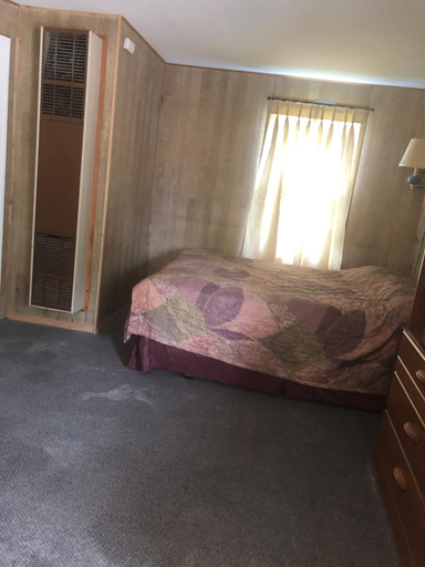 Bedroom 5, Coronado West Motel, McPherson