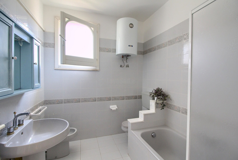 Bathroom 4, Helia Lovely Beach House, Lecce