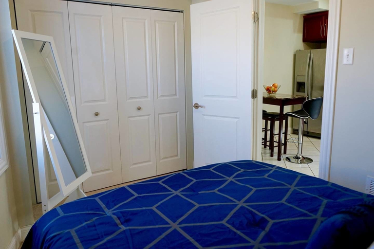 Bedroom 3, A One-way Ticket to Comforttown, Cook
