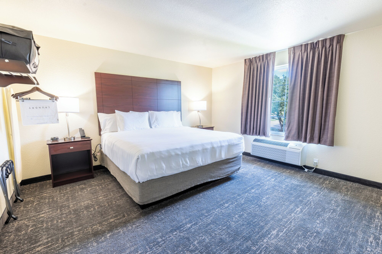 Bedroom 2, Cobblestone Inn & Suites - Winters, Runnels