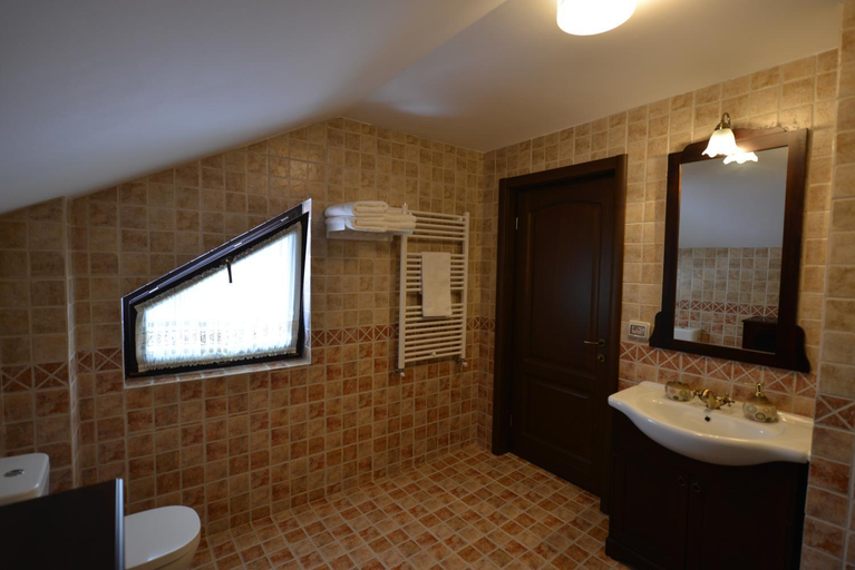 Bathroom 2, Pensiunea Drumul Plutasilor, Viisoara