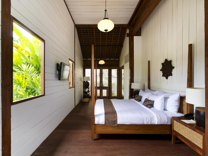 Bedroom 12