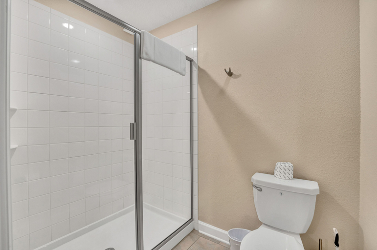 Bathroom 4, 4530 Narrative Ln, Osceola