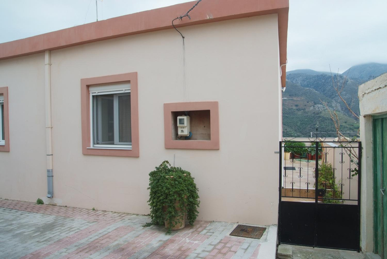 Others 5, Tourloti Village House, Crete