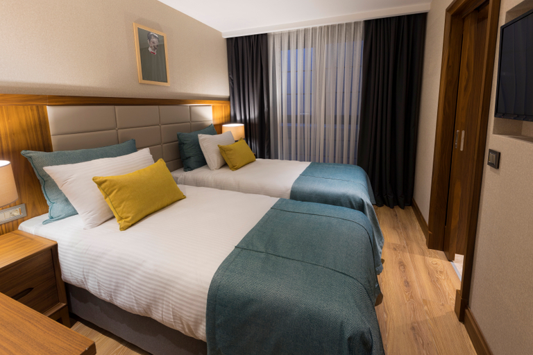 Bedroom 2, Endless Art Hotel, Beyoğlu