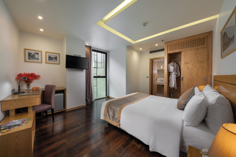 Bedroom 24