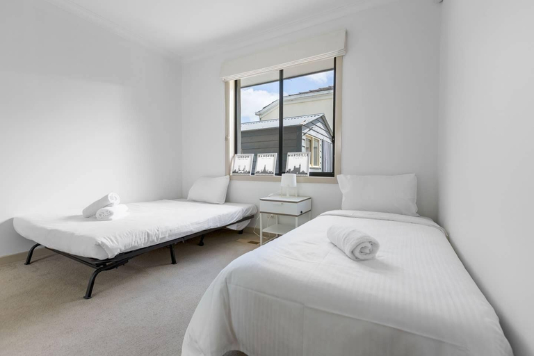 Bedroom 3, Spacious 3bedrooms big House@mitcham, Whitehorse - Nunawading E.
