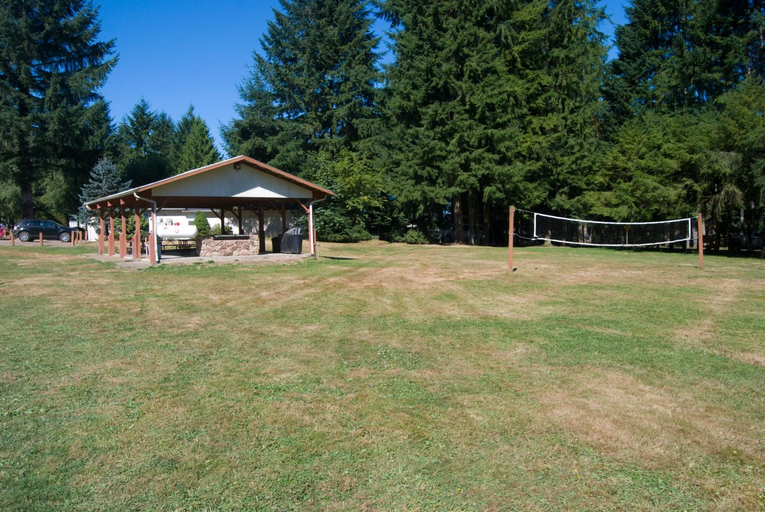 Others 4, Thunderbird One-Bedroom Cabin 6, Snohomish