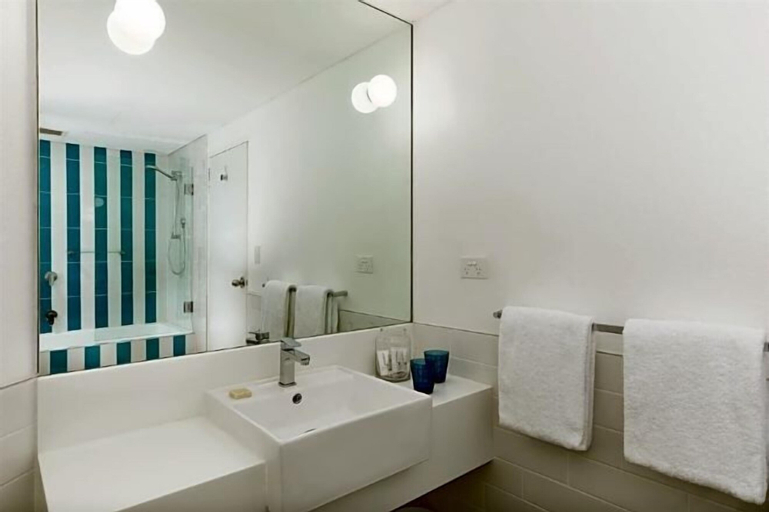 Bathroom 21