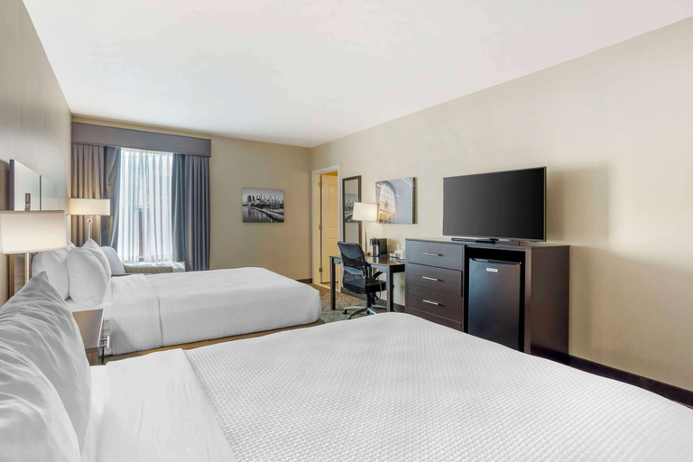 Bedroom 3, Best Western Plus Philadelphia-Pennsauken Hotel, Camden
