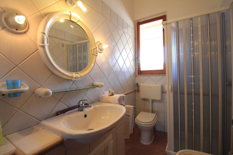 Bathroom, Villetta Maggiorana, Taranto