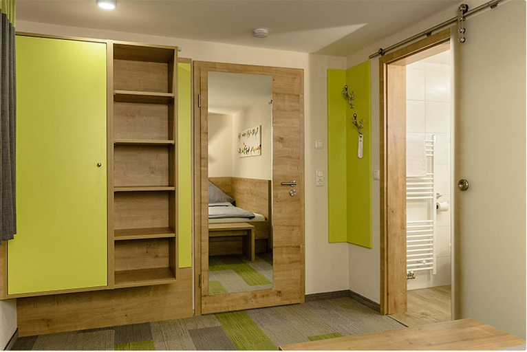 Bedroom 2, Landgasthof Zur Sonne, Donau-Ries