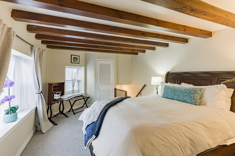 Bedroom 3, 564 1/2 North Judson, Philadelphia