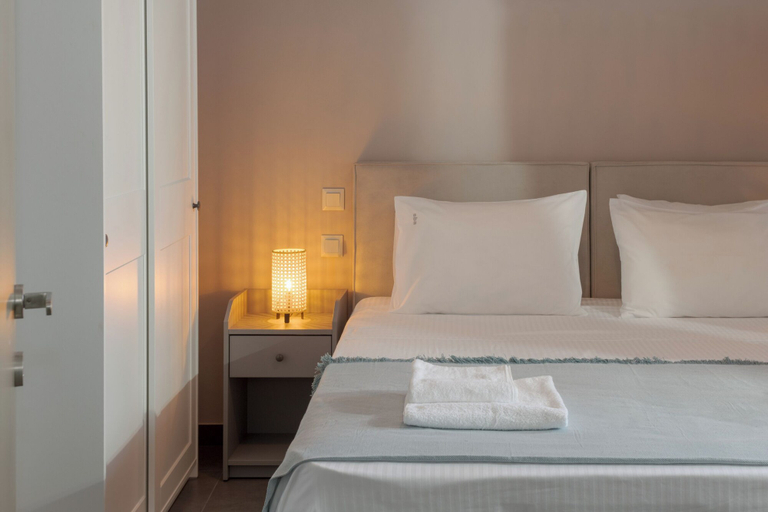 Bedroom 3, Fresh 1 Bd Apt with Patio in Heraklion, Crete