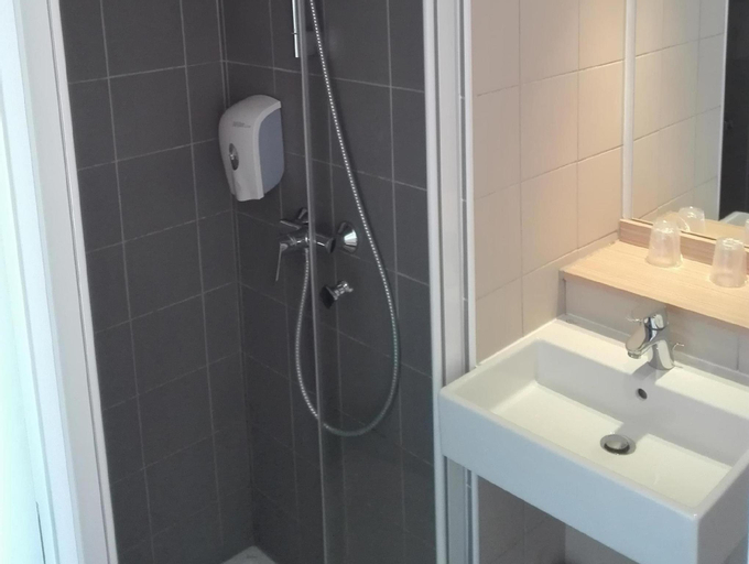 Bathroom 5