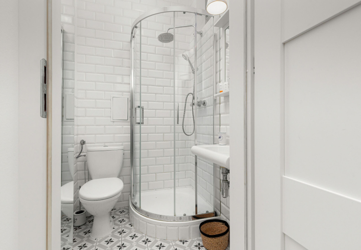 Bathroom 4, Mariensztat Warsaw by Renters, Warsaw