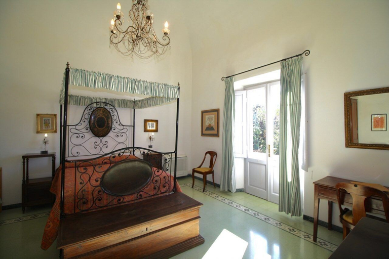 Bedroom 2, Villa Paradiso, Livorno