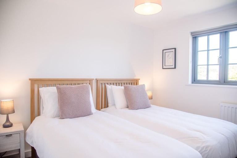 Bedroom 2, 3 Oaks Court, Thorpeness, Suffolk
