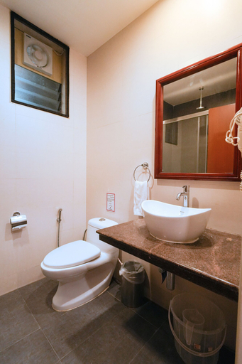 Bathroom 4, MGM Vailankanni Residency, Nagappattinam