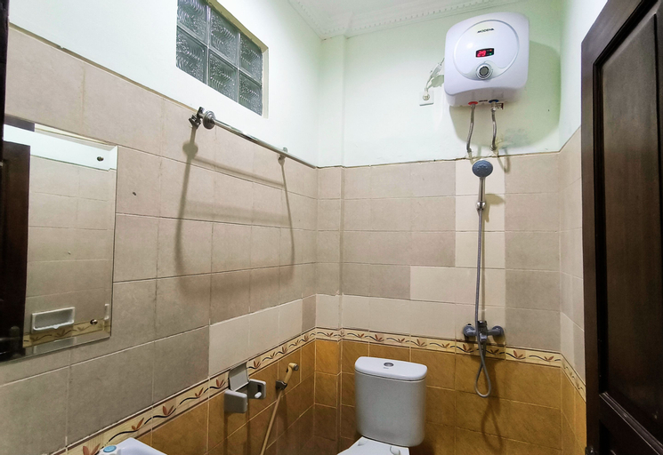 Bathroom 4
