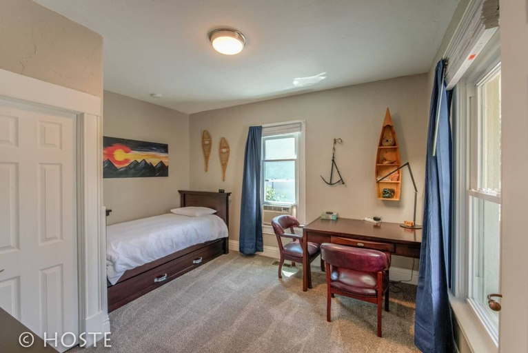 Bedroom 3, 2BR Downtown Adventure Pikes Peak Views AC!, El Paso