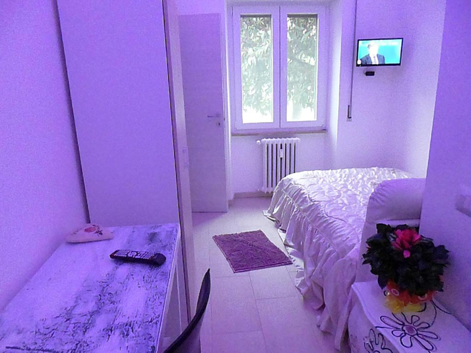 Others 3, Monaco Rooms, Verona