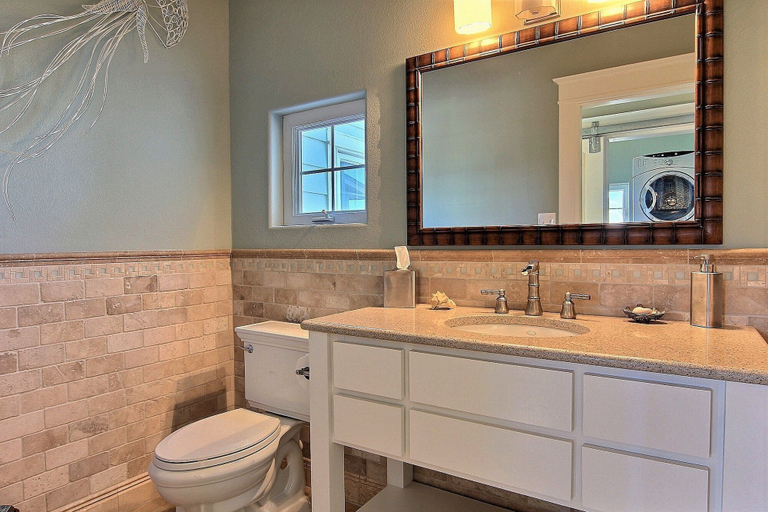 Bathroom 4, Summer House 181 SE, Nueces