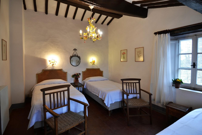 Bedroom 2, Villa Glicine, Perugia